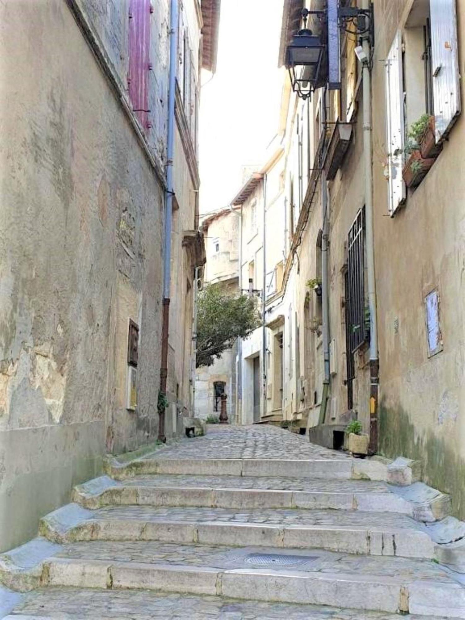 Maison De Ville Des Arenes Arles Exterior photo